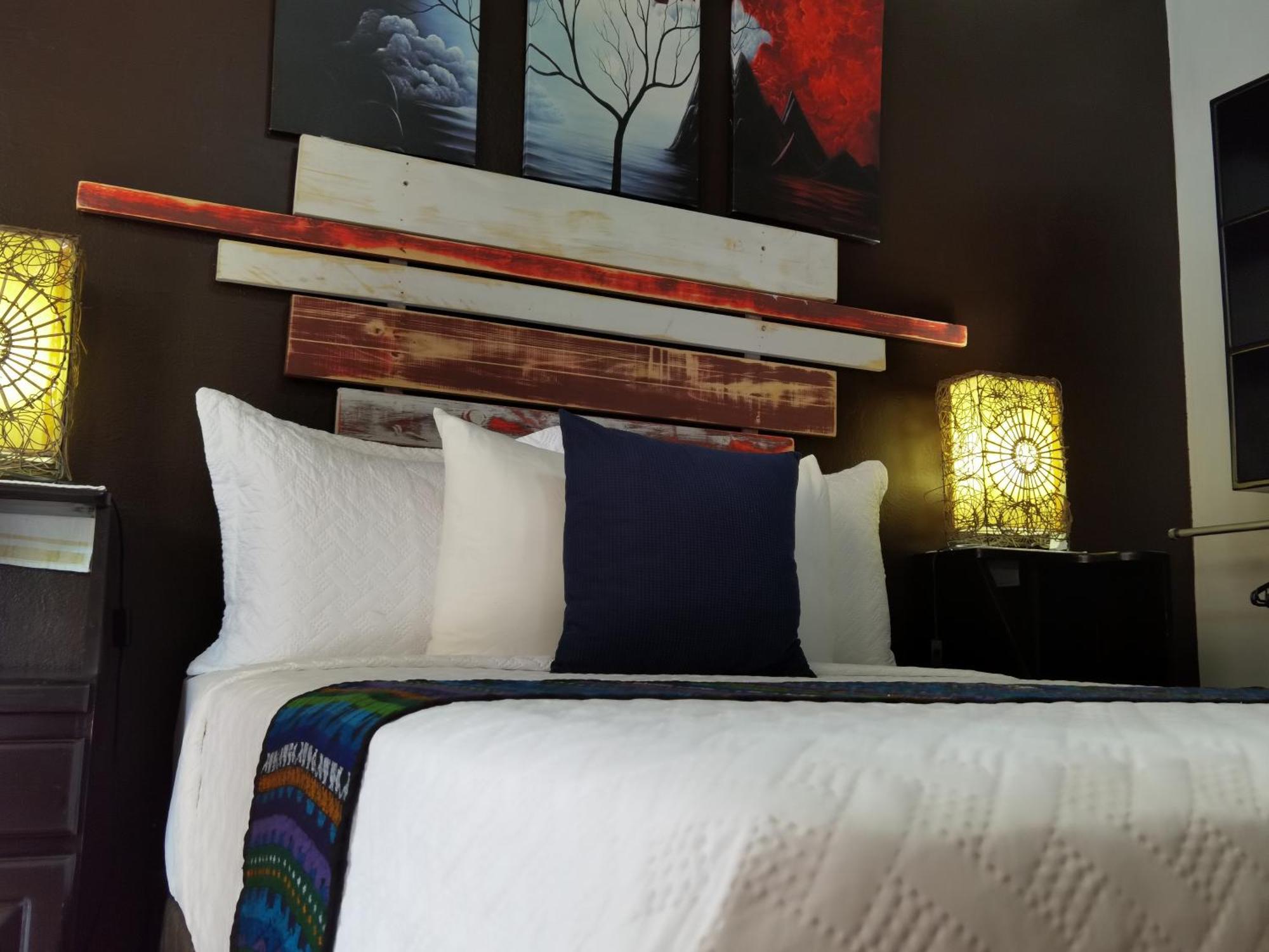 Sunrise House Bed & Breakfast เกโปส ภายนอก รูปภาพ