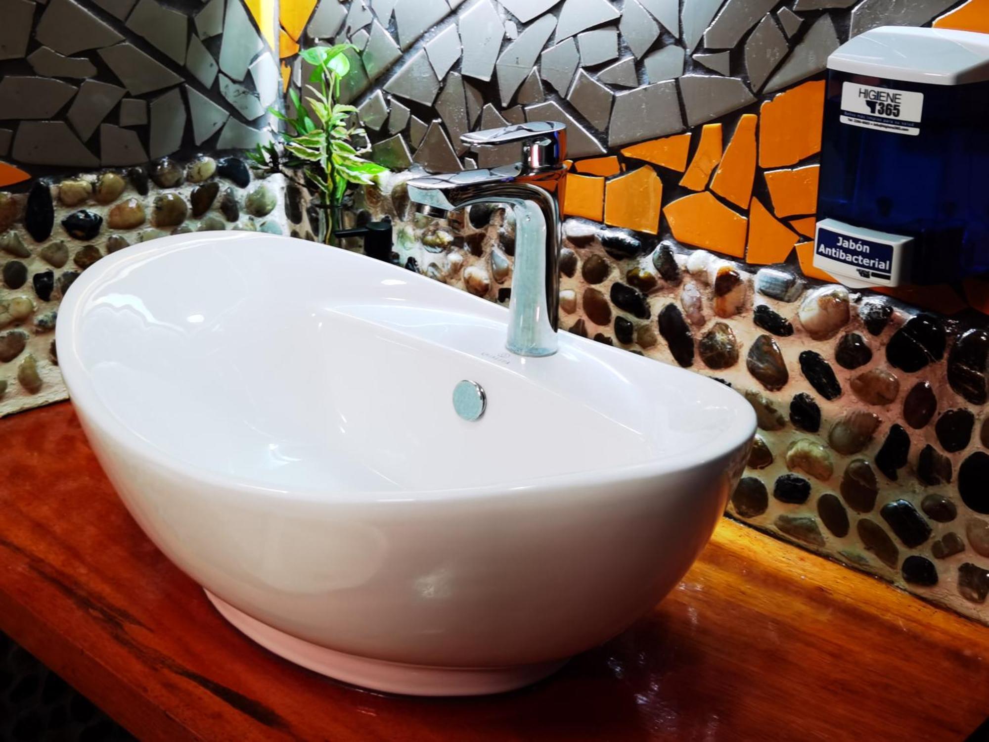 Sunrise House Bed & Breakfast เกโปส ภายนอก รูปภาพ