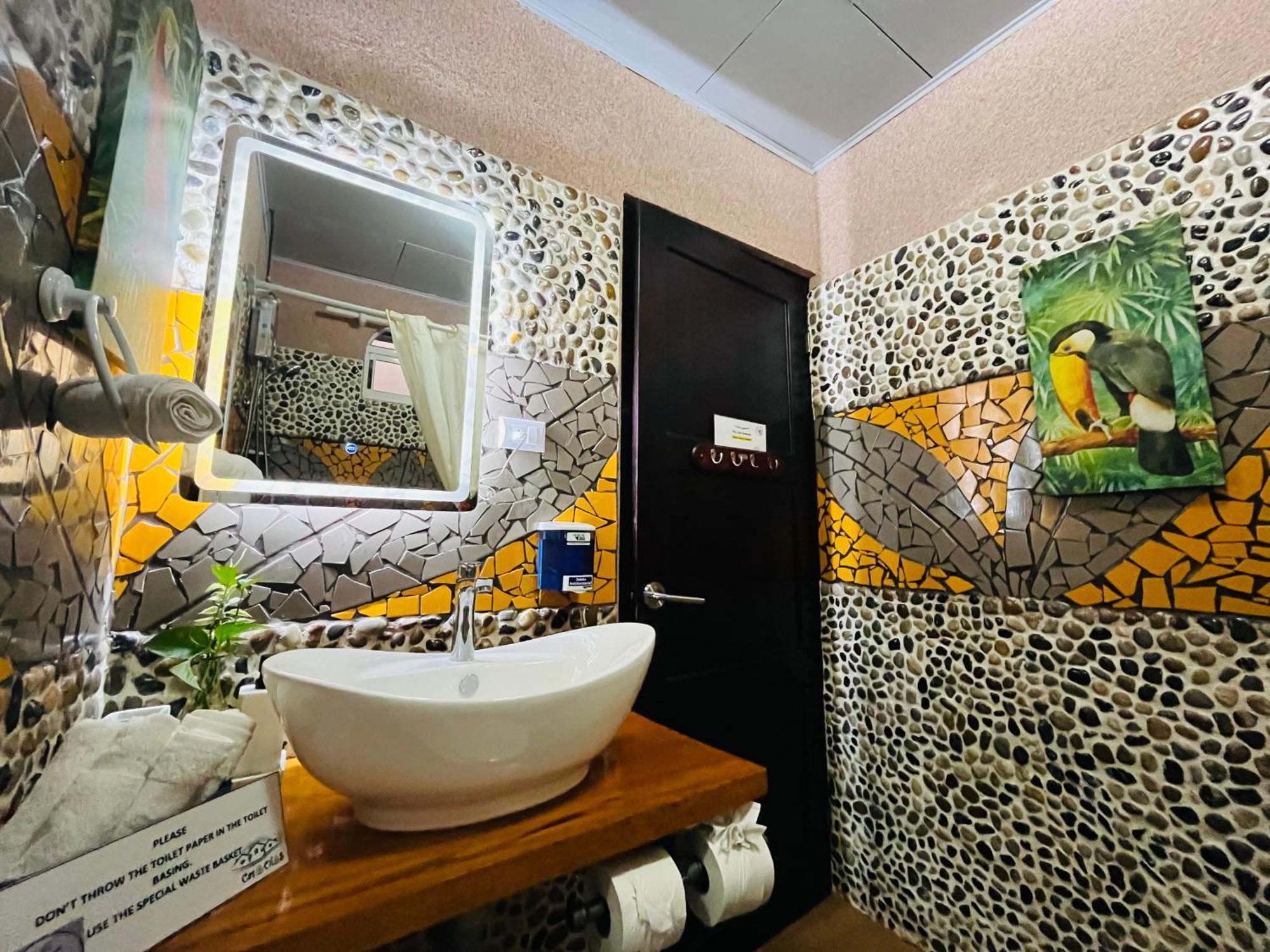 Sunrise House Bed & Breakfast เกโปส ภายนอก รูปภาพ