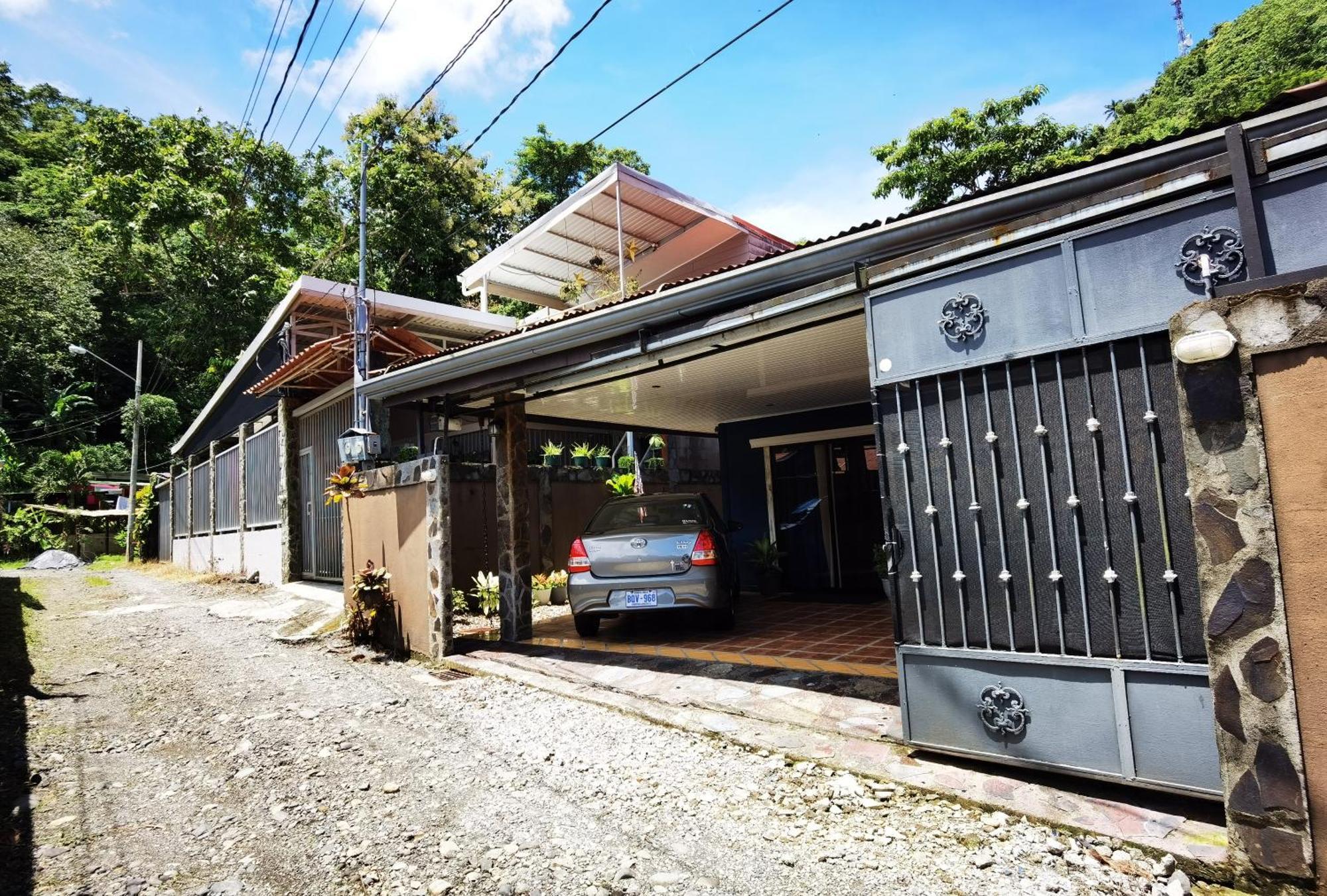 Sunrise House Bed & Breakfast เกโปส ภายนอก รูปภาพ
